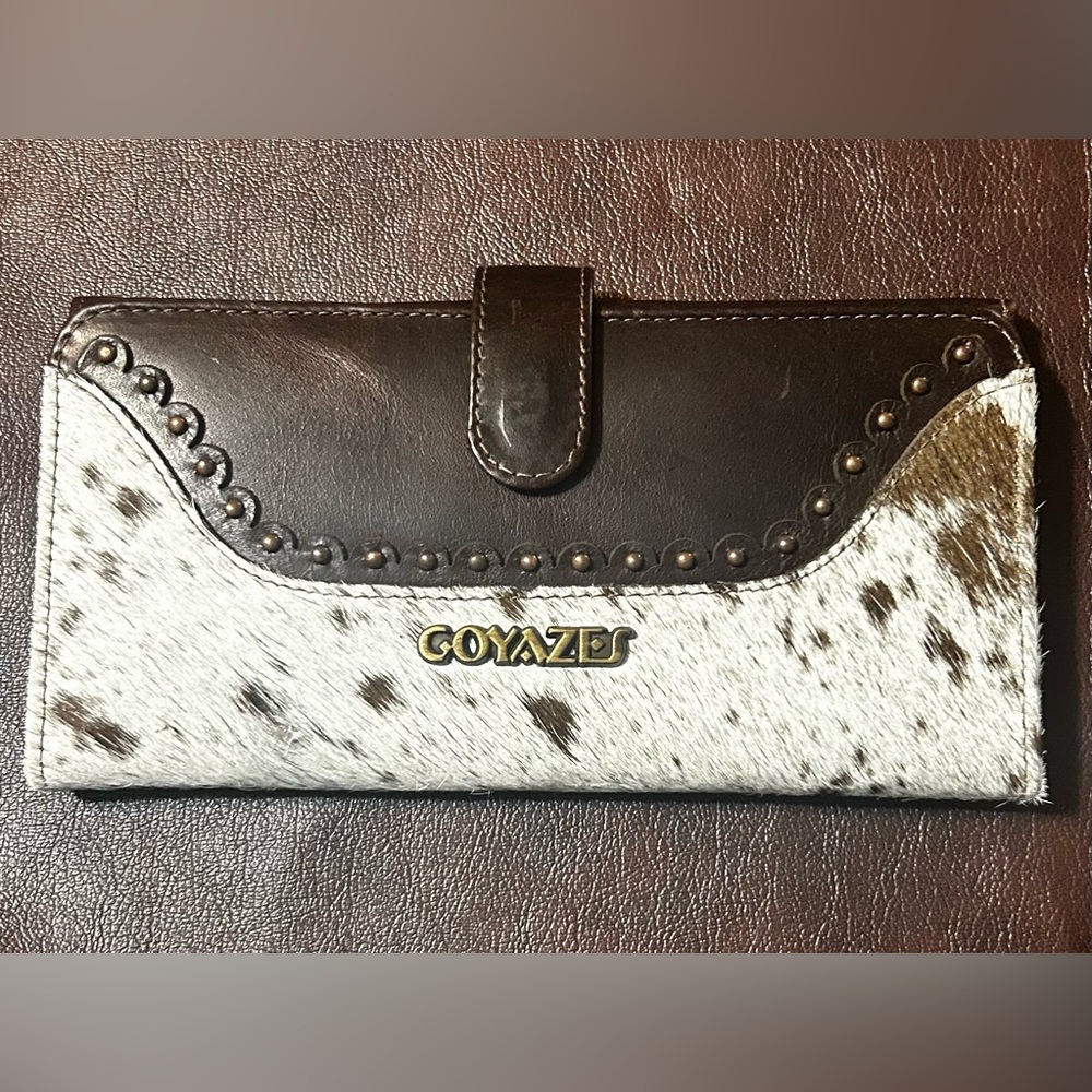 GOYAZES Brown and White Wallet with Elegant Two-Tone Western Design - Picture 1 of 6